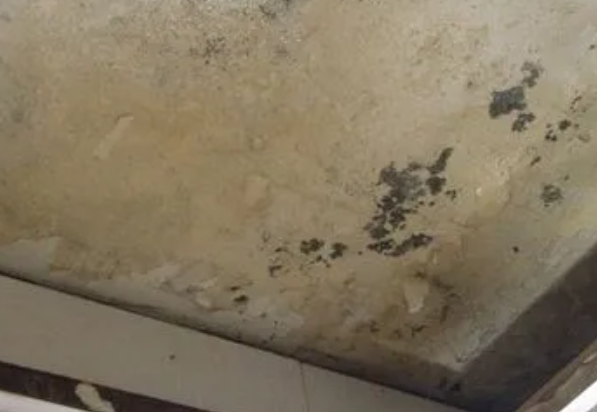 滦南阳台漏水维修公司分享下滦南卫生间渗水维修需要注意哪些问题。